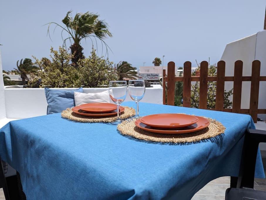 Charming Flat In Los Molinos With Terrace & Pools, Near Playa Bastian Costa Teguise Kültér fotó