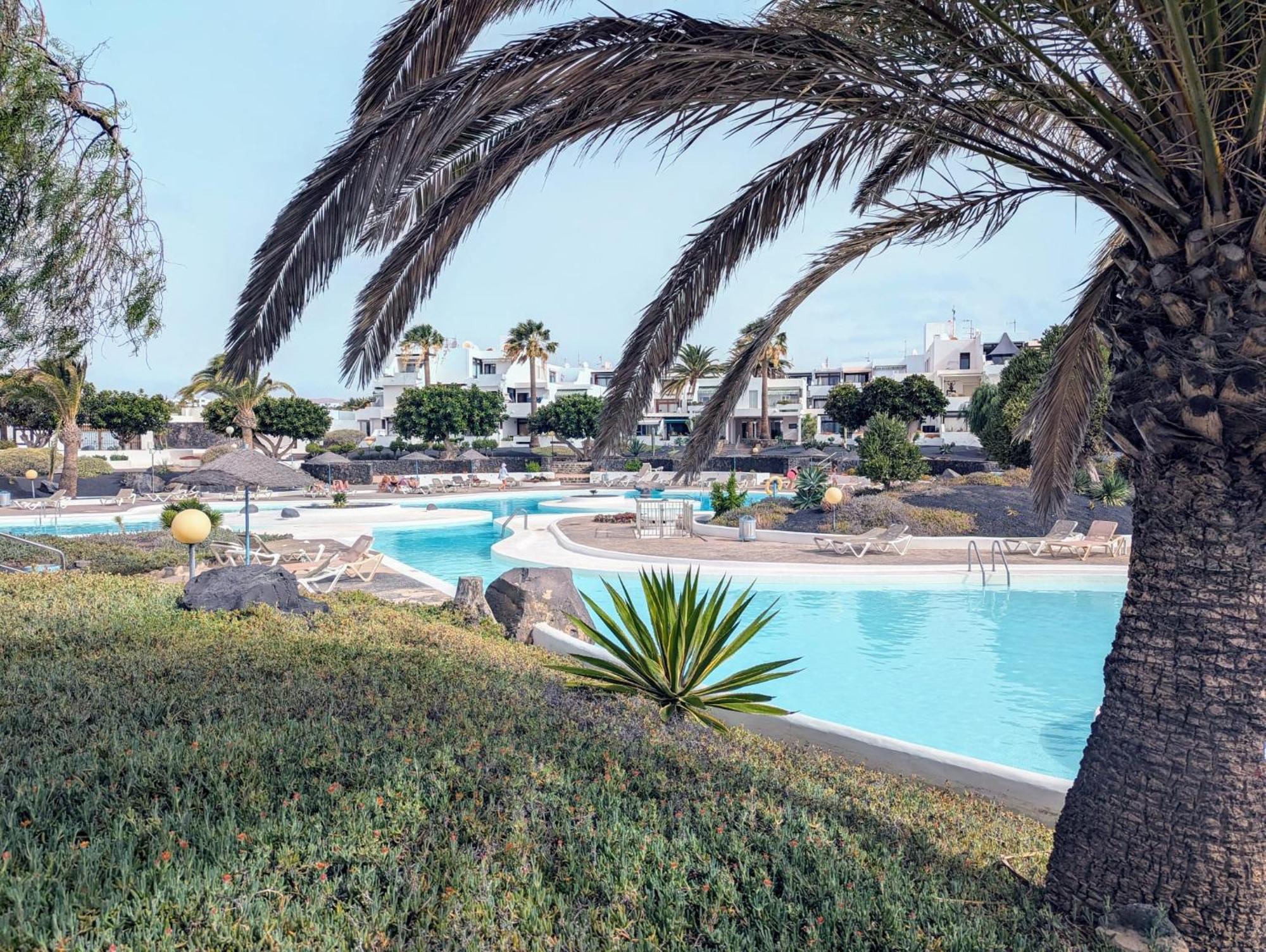 Charming Flat In Los Molinos With Terrace & Pools, Near Playa Bastian Costa Teguise Kültér fotó